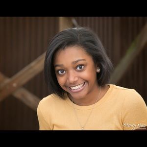 Meet your Posher, Shayla